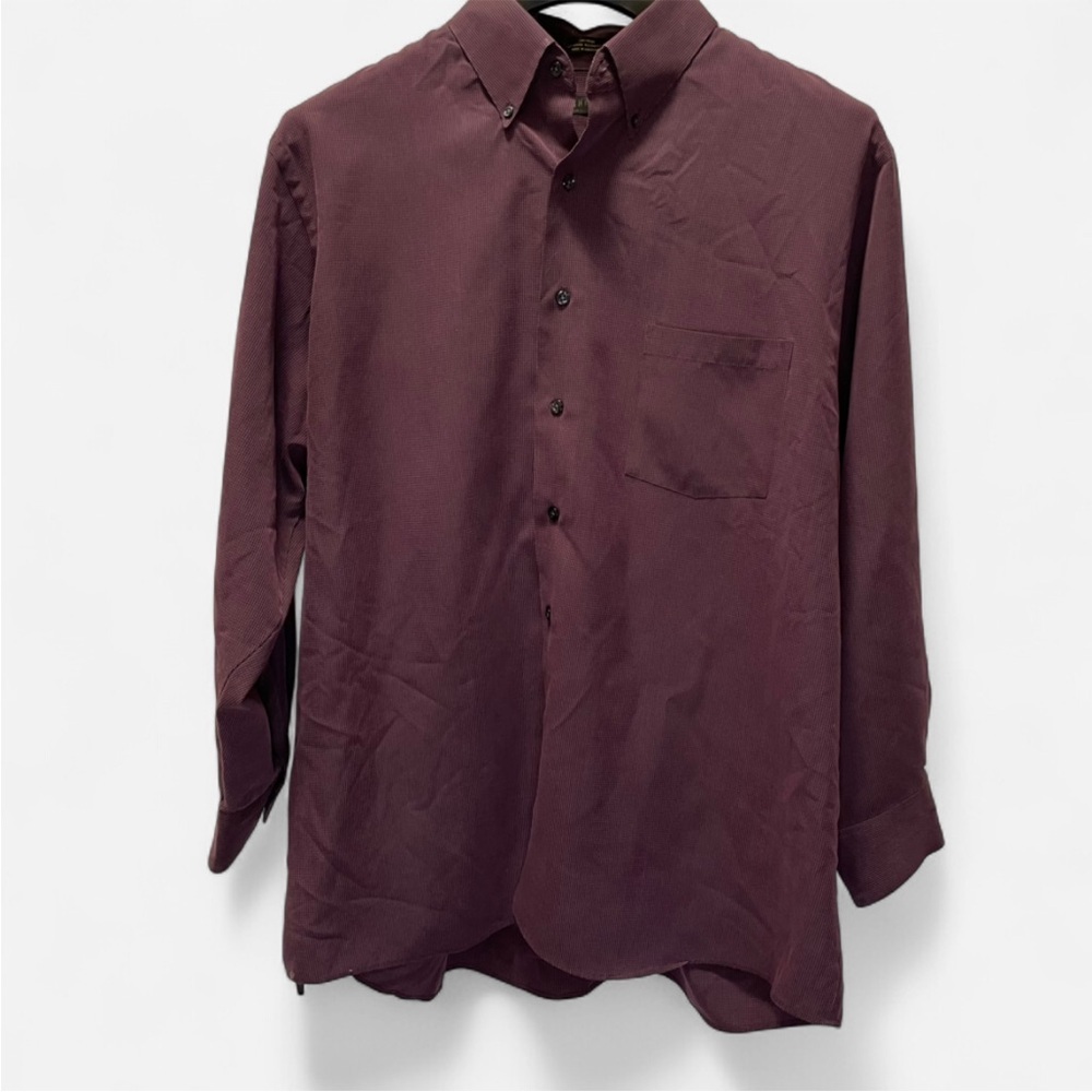 Vintage Van Heusen Men's Burgundy Button-Down Shirt